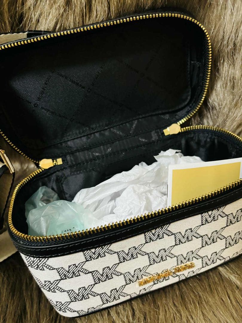 MICHAEL KORS MKロゴボディバッグ