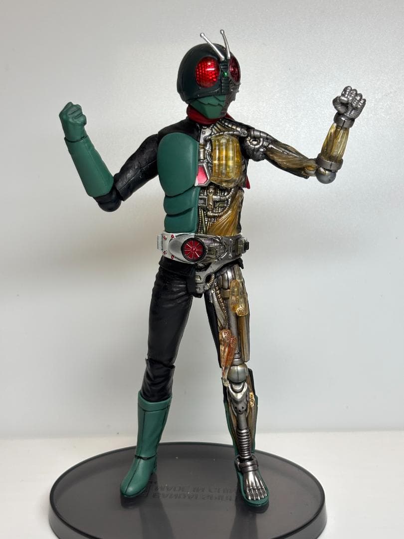 可動改造： INTERNAL STRUCTURE 仮面ライダー