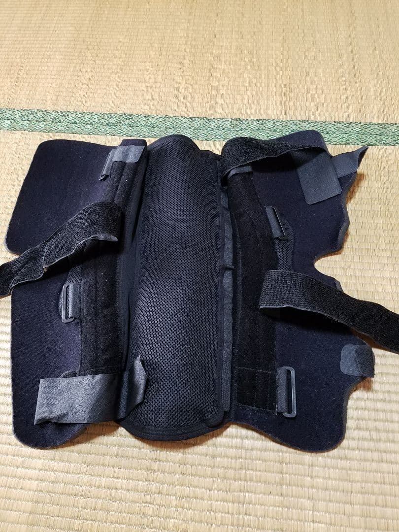 サポーター膝　固定用