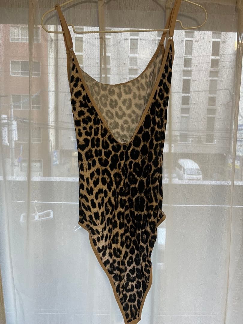 BASERANGE 新品未使用 ヒョウ柄キャミソール