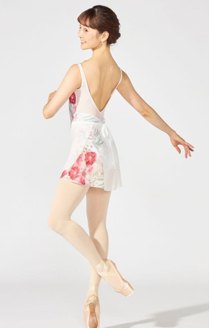 定価13,750円　新品　永久メイ　チャコット　レオタード　S