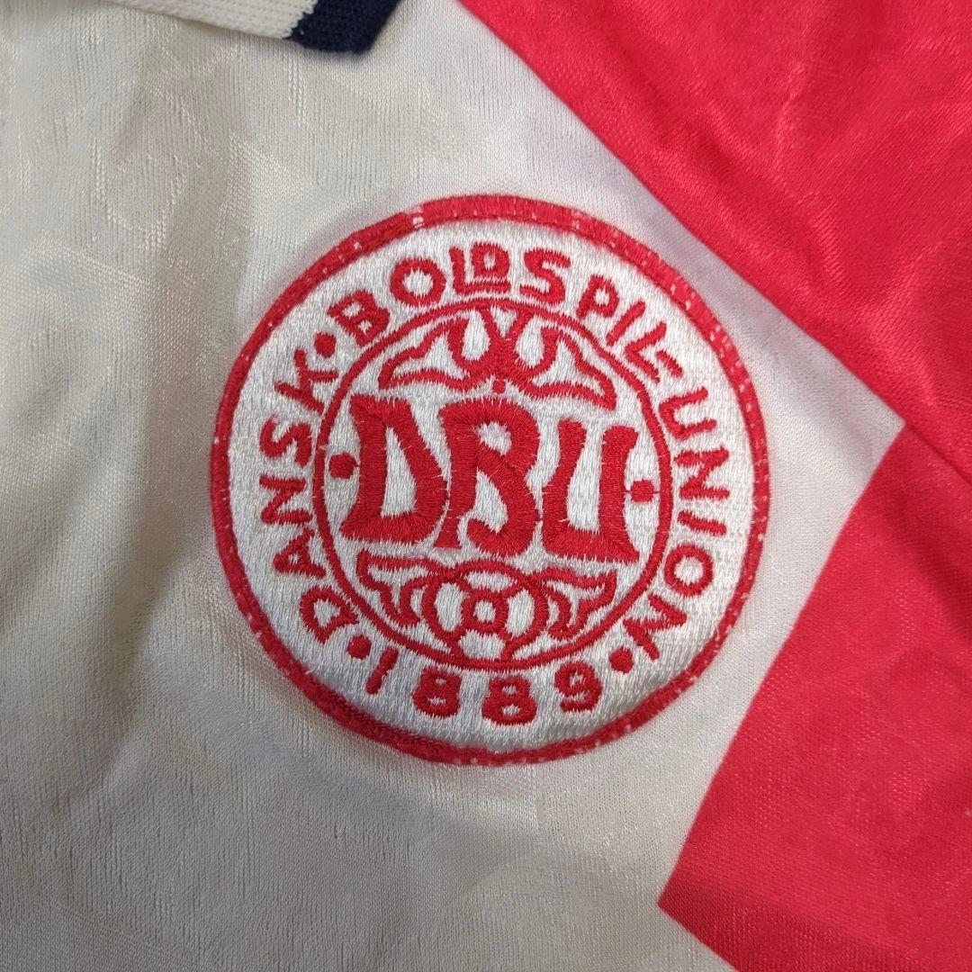 デンマーク代表アウェイユニフォーム　1992年