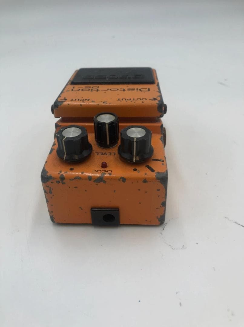 BOSS DS-1 ディストーションペダル 銀ネジ スタンプシリアル