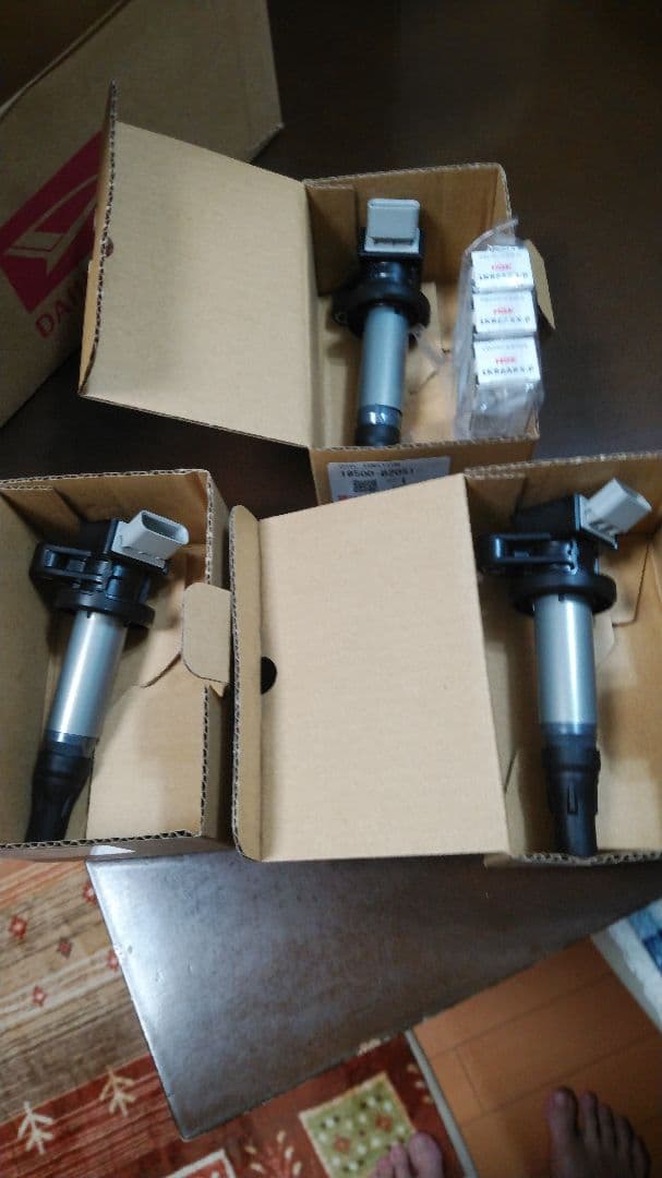 コマ　ダイハツ純正、イグニッションコイルセット