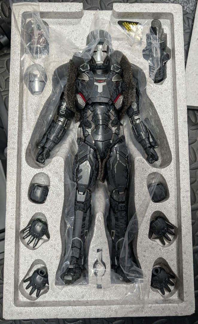 ボーナスアクセサリー付き　ホットトイズ　ウォーマシン・マーク４