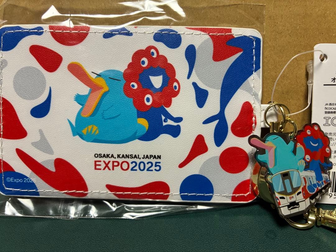 ミャクミャクイコちゃん合皮パスケース★ICOCAカード