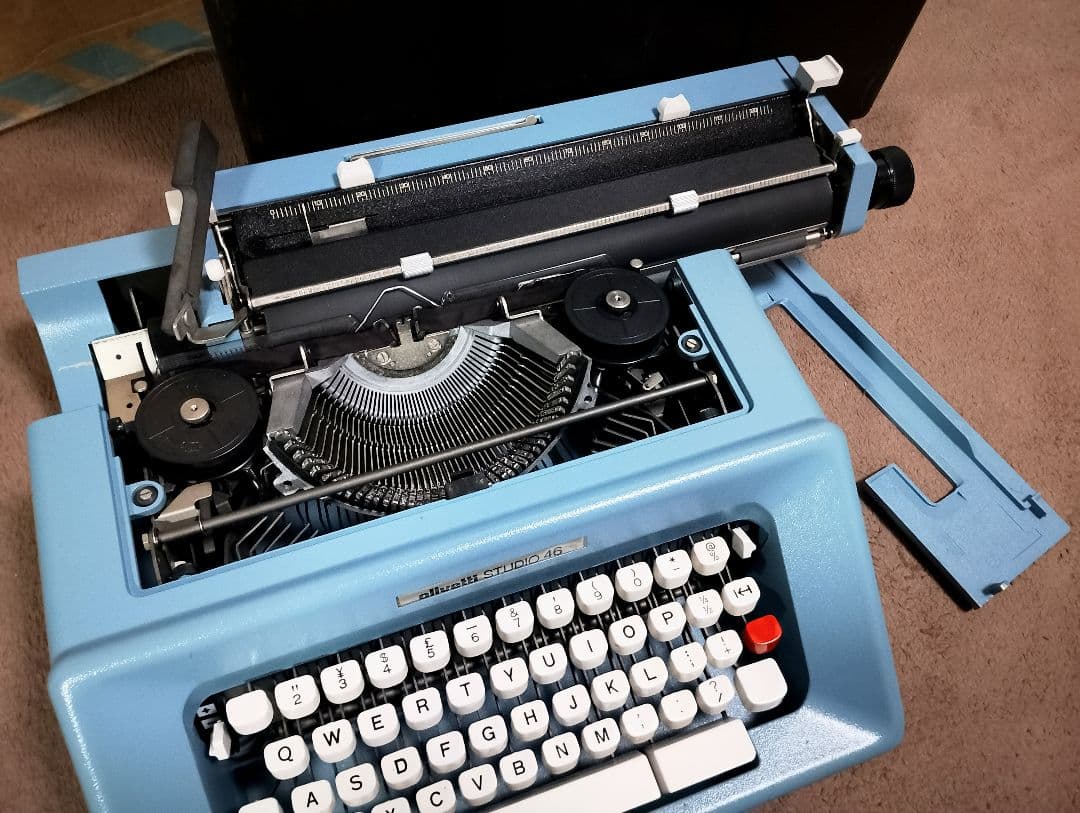★極美品 Olivetti STUDIO46 カタカナ タイプライター 超希少品