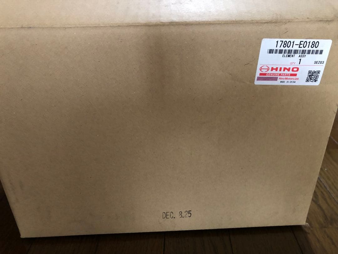 日野　純正エアーエレメント　17801-E0180