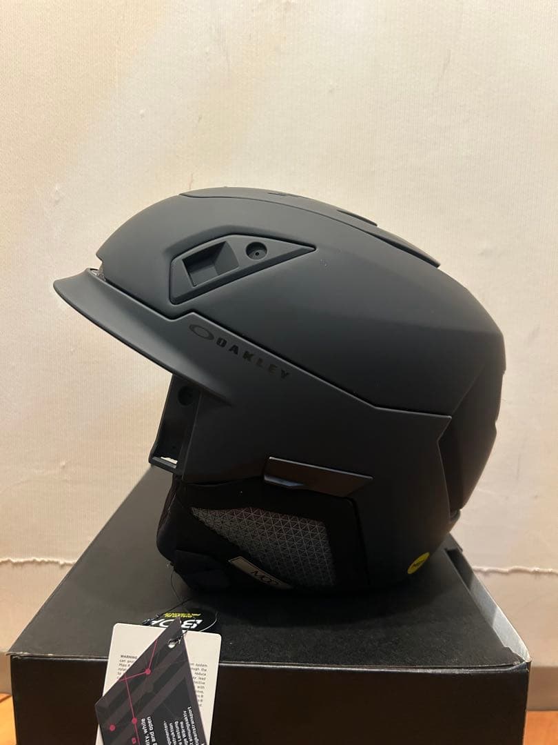 【新品未使用箱付き】OAKLEY MOD7 ヘルメット ゴーグル付 Lサイズ