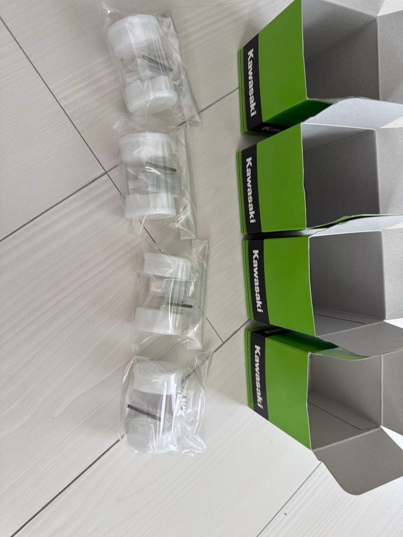 ゼファー400用　純正フロート　4個セット