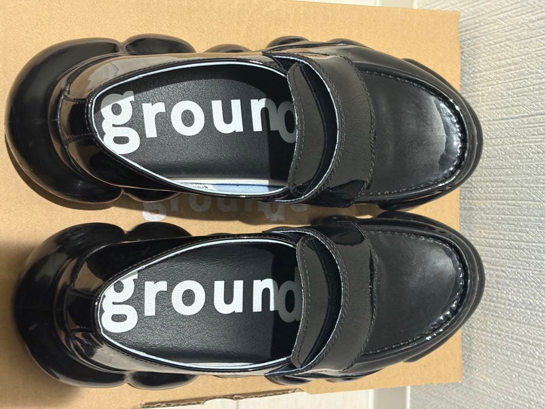 靴 grounds JEWELRY LOAFER ENAMEL BLACK