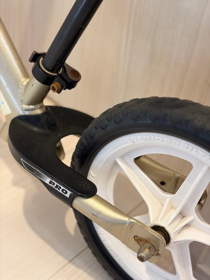 ストライダープロ 10周年記念 限定モデル シャンパンゴールド　スポーツモデル