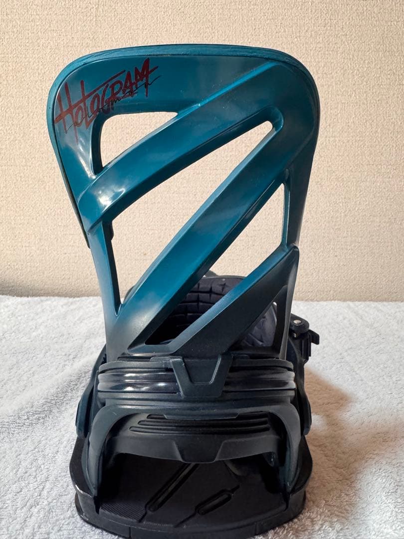 サロモン　ホログラム　Mサイズ