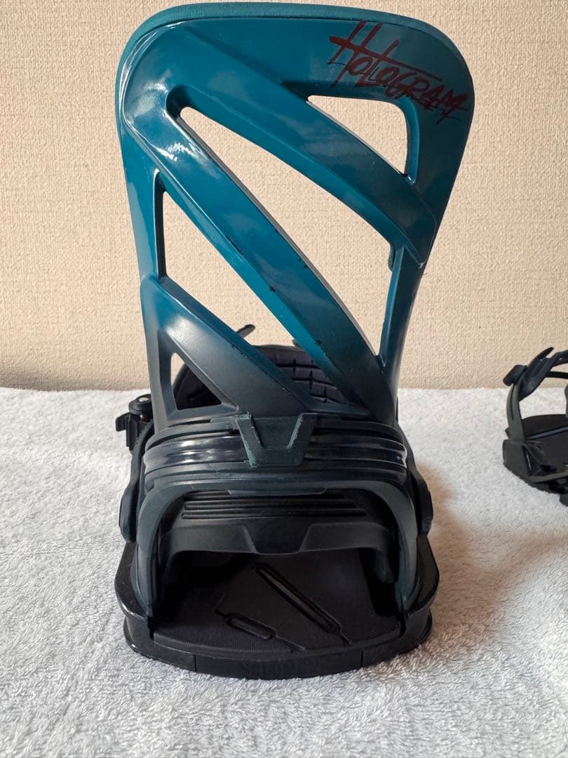 サロモン　ホログラム　Mサイズ