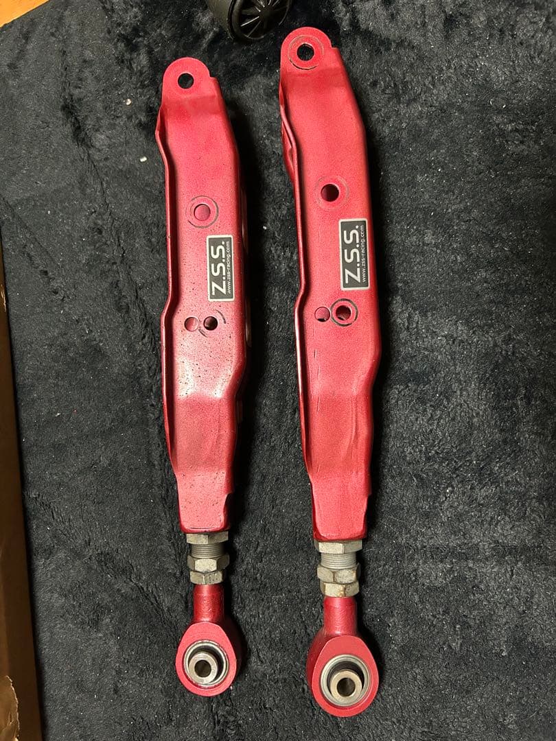 ZN6 86 / ZC6 BRZ Z.S.S. 調整式リアロアアーム