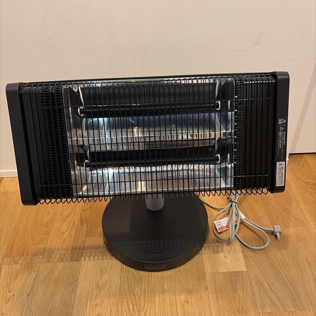 ダイキン 遠赤外線暖房機 セラムヒート ERFT11ZS-T 2022年製