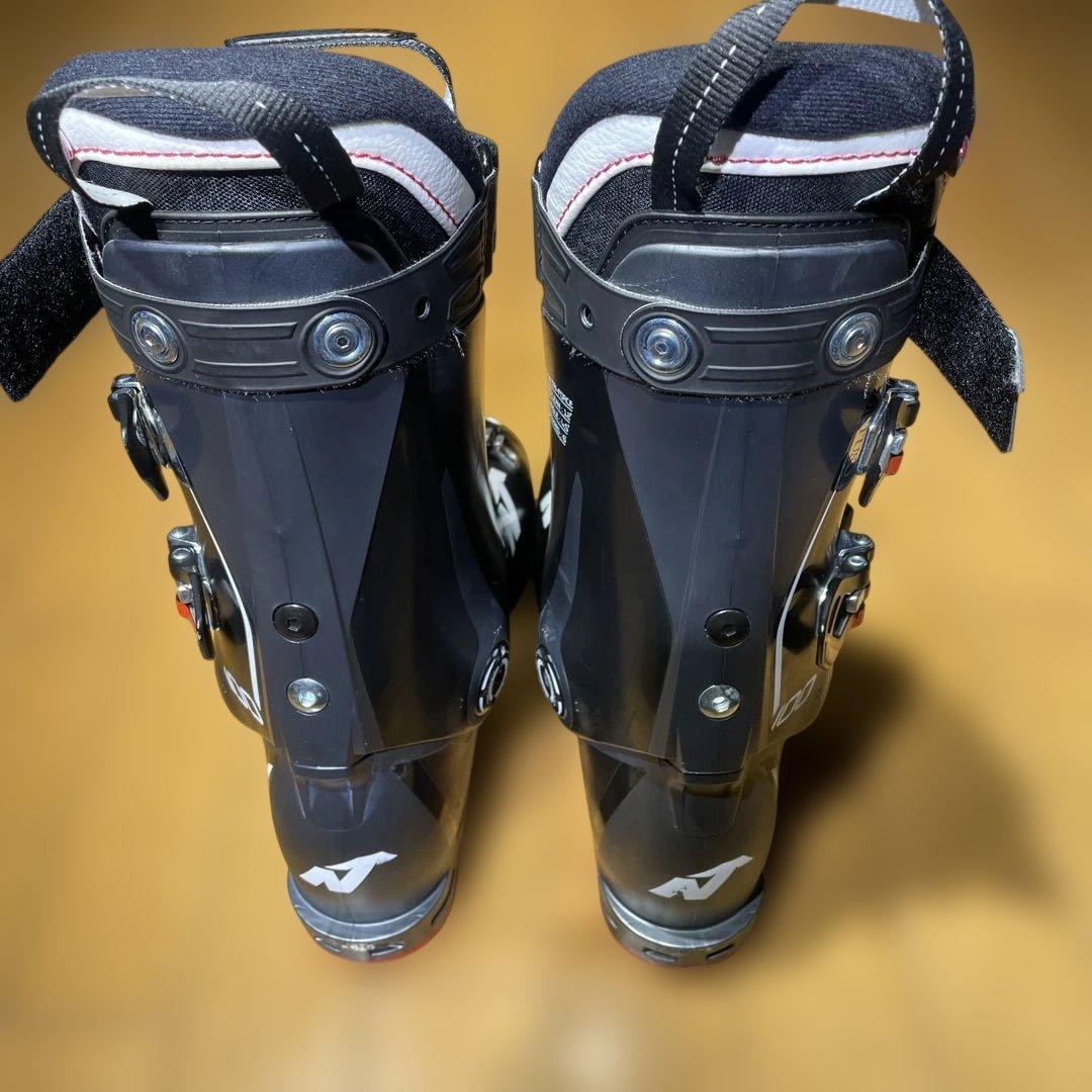 名機NORDICA SPEEDMACHINE100 26.0-26.5cm