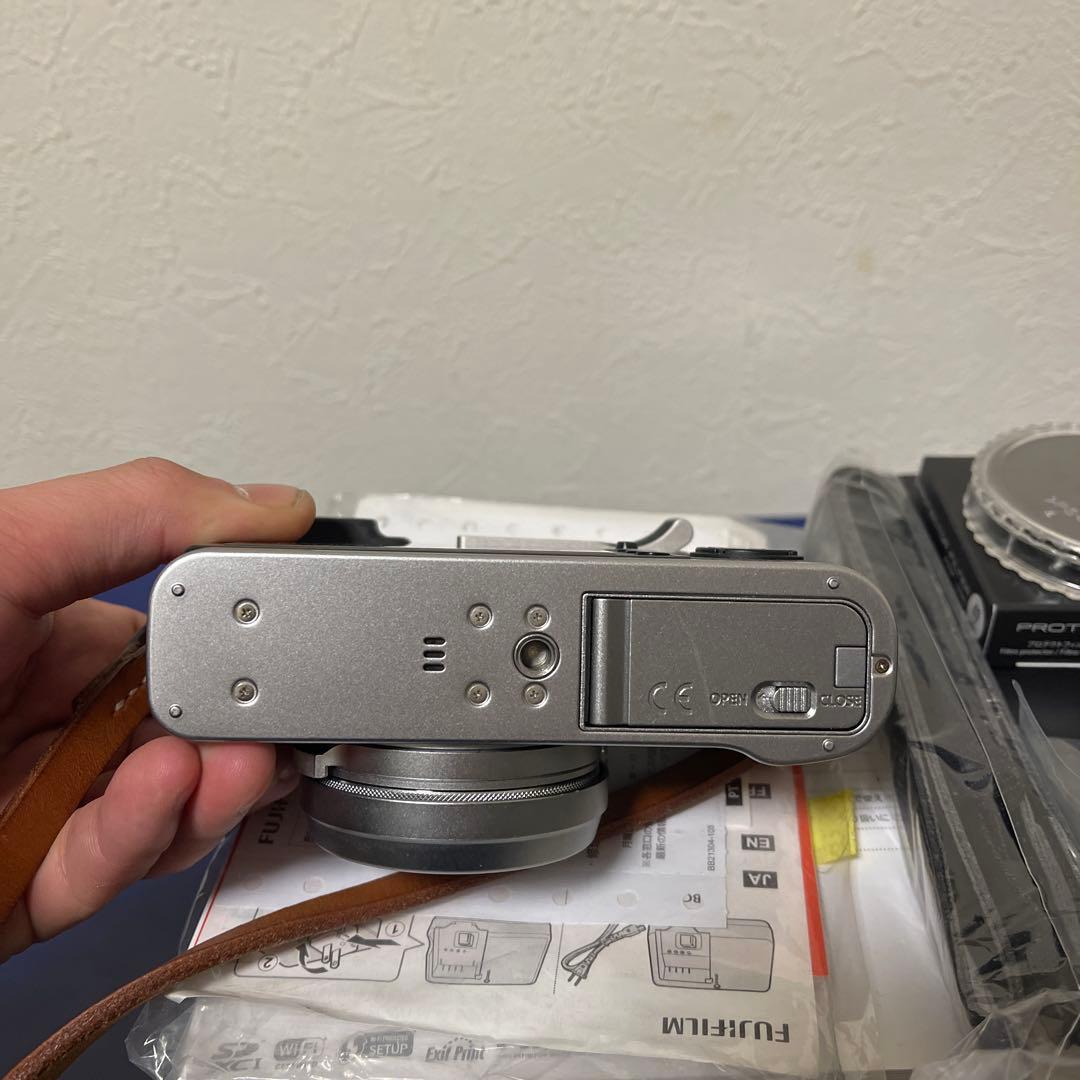 FUJIFILM X100F 【訳あり】