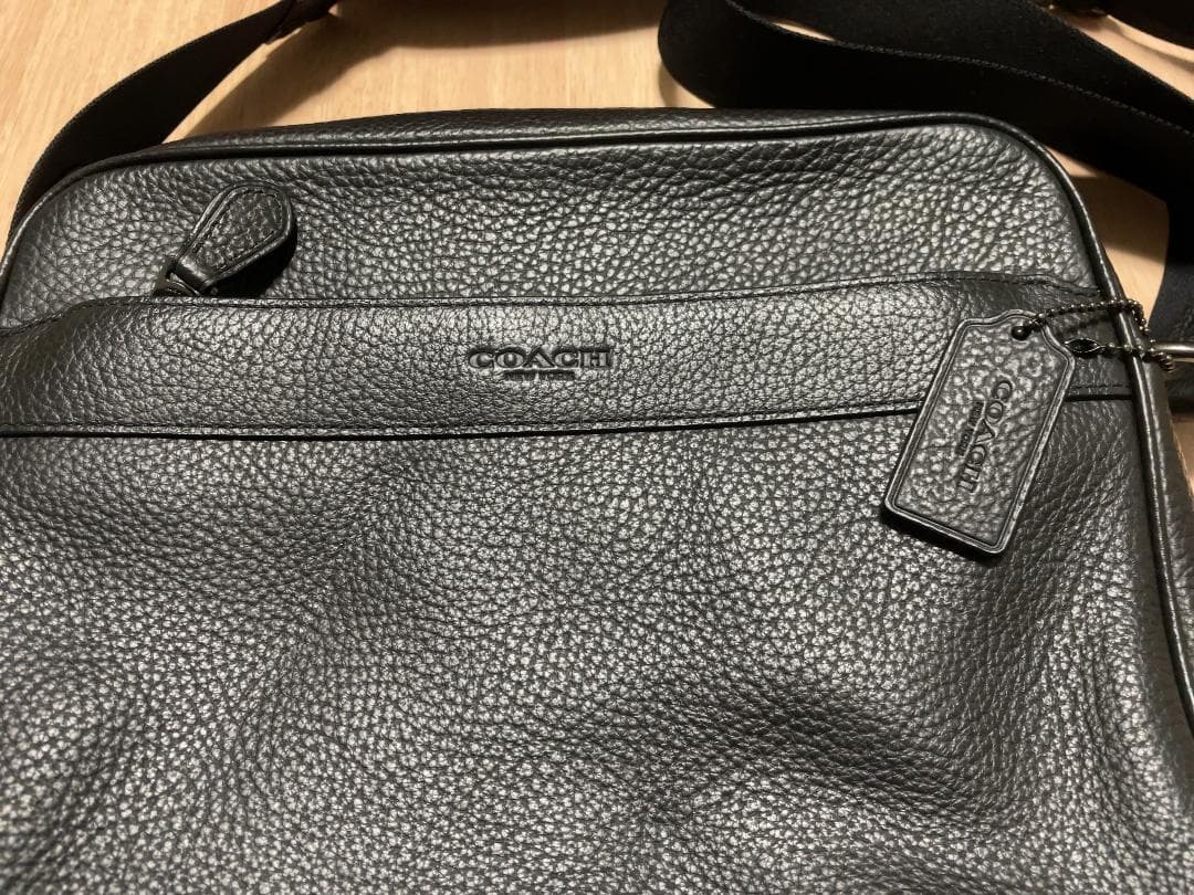 コーチ 本革 レザー ショルダーバッグ ブラック 黒 メンズ レディース