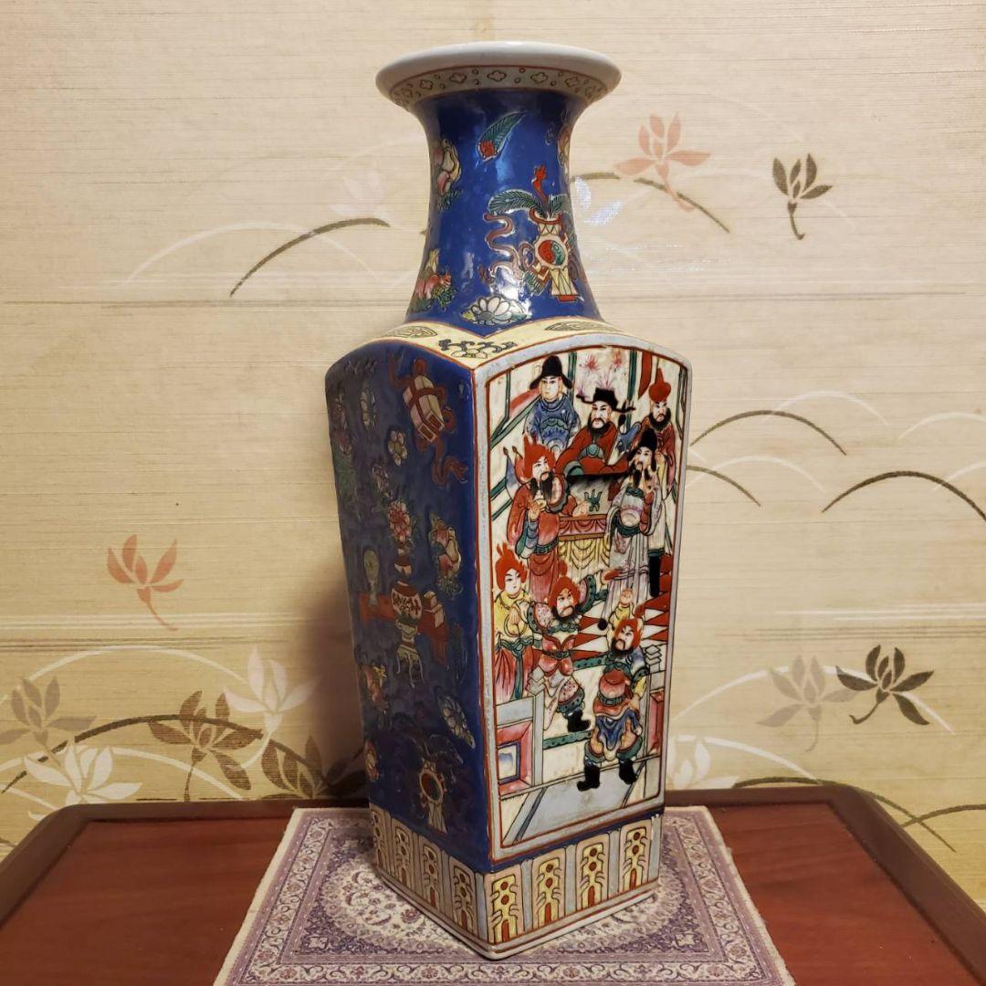 中国古玩　大清同治年製　色絵賢人武人図　角形花瓶　箱付き