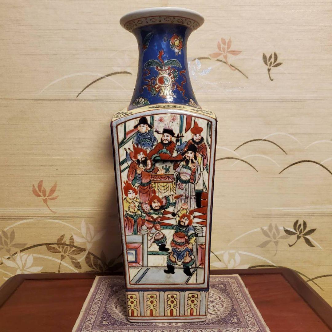 中国古玩　大清同治年製　色絵賢人武人図　角形花瓶　箱付き
