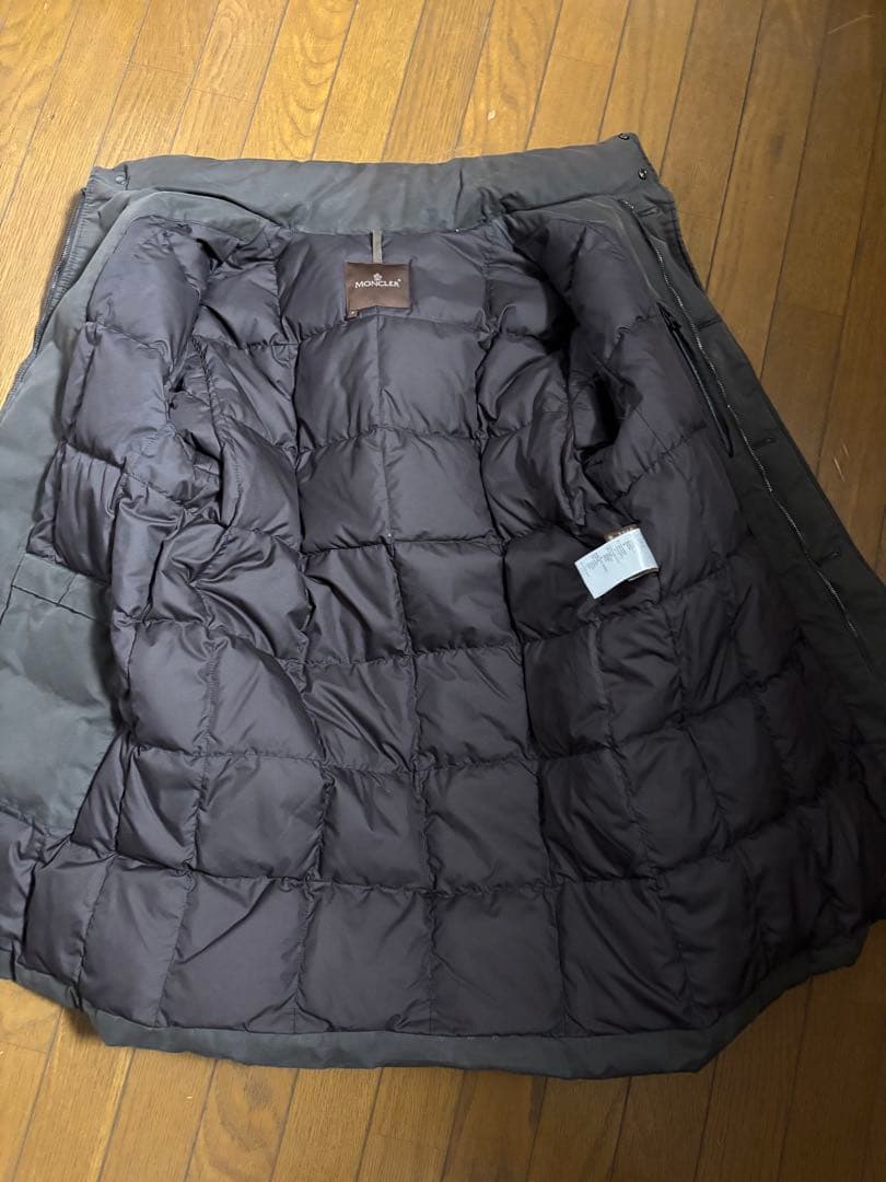 t*3様 MONCLER ブラウン ダウンジャケット サイズ2