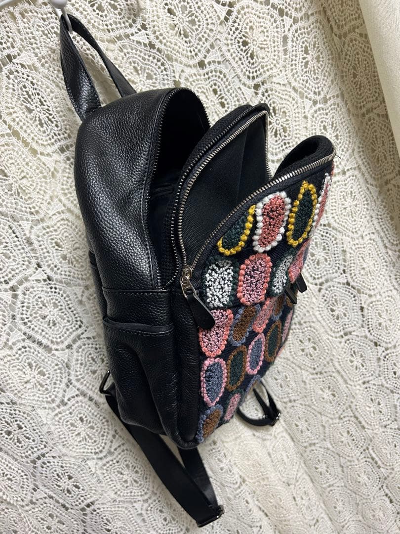 50917Aミナペルホネンハーフハンドメイド本革リュック