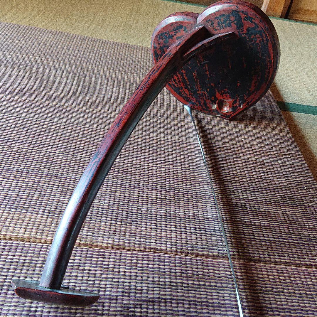 古い時代の刀盾 高さ６４cm