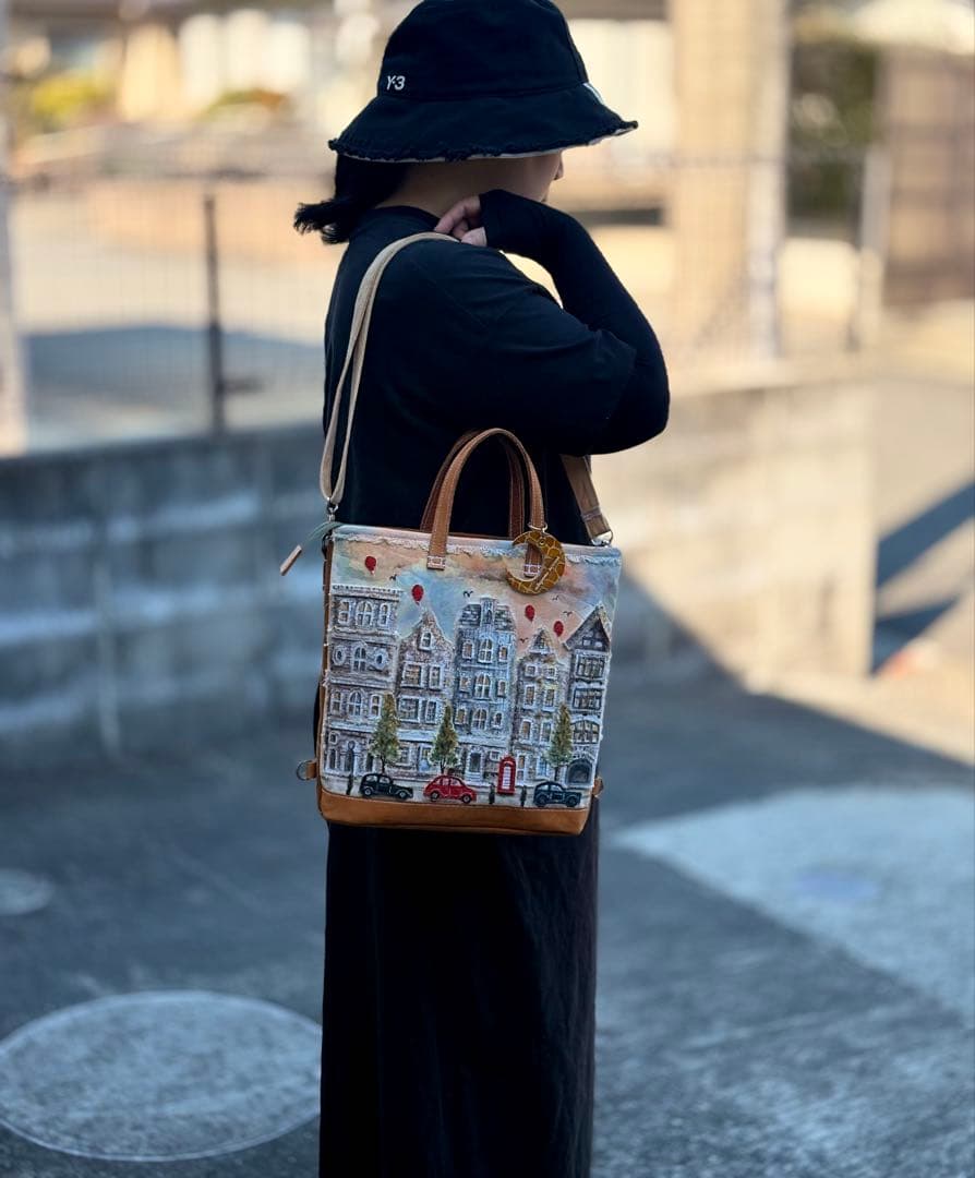 (手づくり)\"赤コントラスト ロンドンストリート\"リュックショルダーバッグ/刺繍