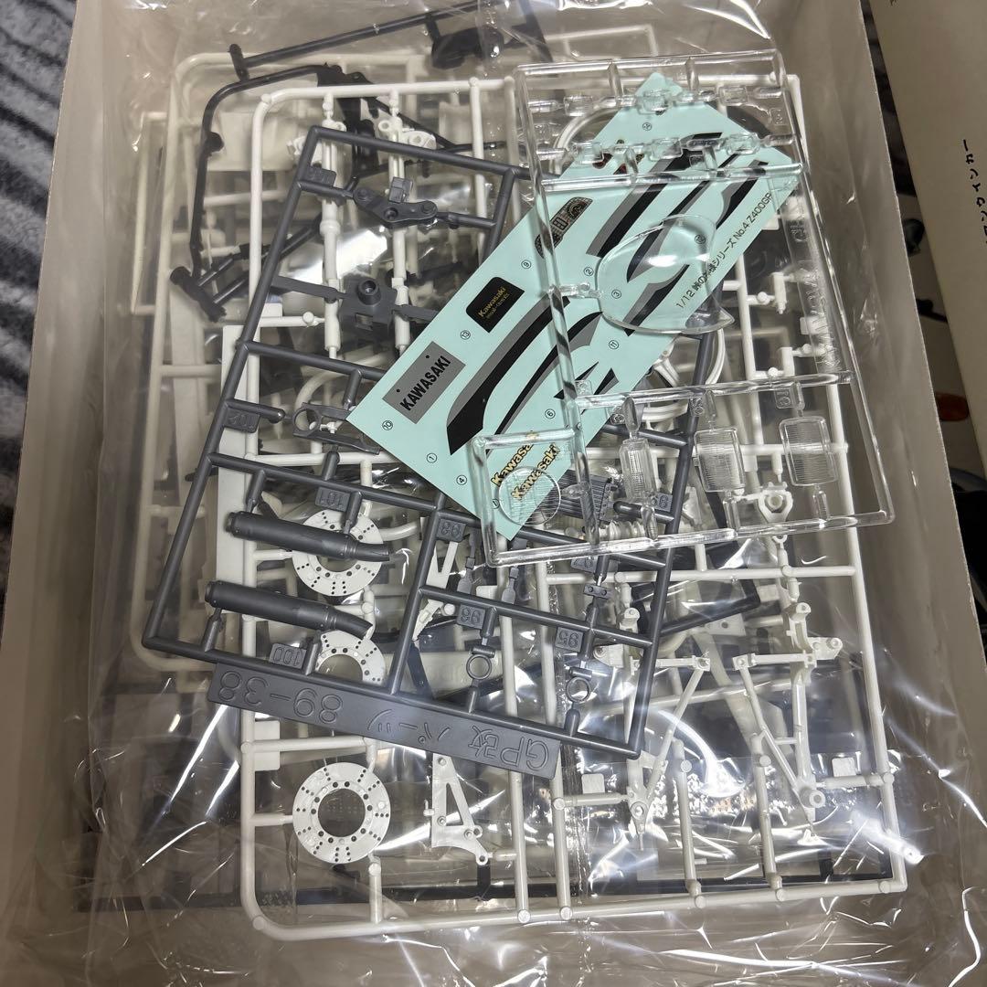 Z400GP 1/12モデルキット　プラモデル
