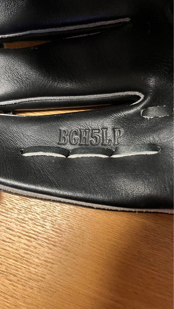 アシックス ゴールドステージ　硬式投手　BGH5LP 左利き用です。