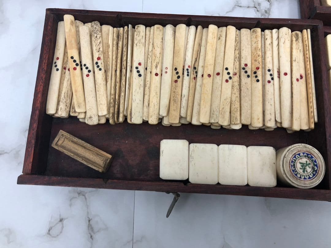 値下げ！麻雀牌　中国美術　唐木箱　背竹　骨牌　骨董品　アンティーク　年代物　希少