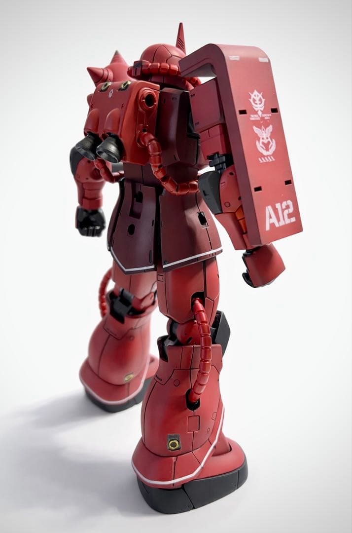 ガンプラHG シャア専用ザクⅡ 赤い彗星ver. 全塗装完成品