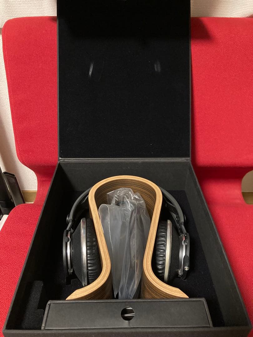 中古AKG Superior Reference Headphones K812