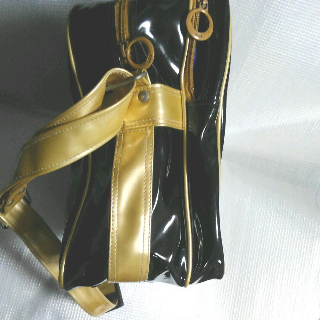 ラグビーエナメルバッグ　オールブラックス・ワラビーズ等エンブレムラグビージャージ