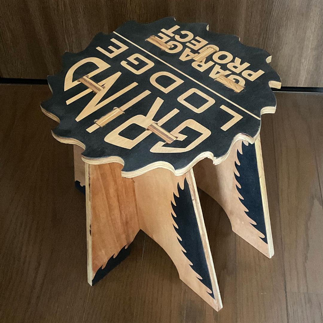 GRAIND LODGE スツール グラインドロッヂ SAWロゴ 生刷り