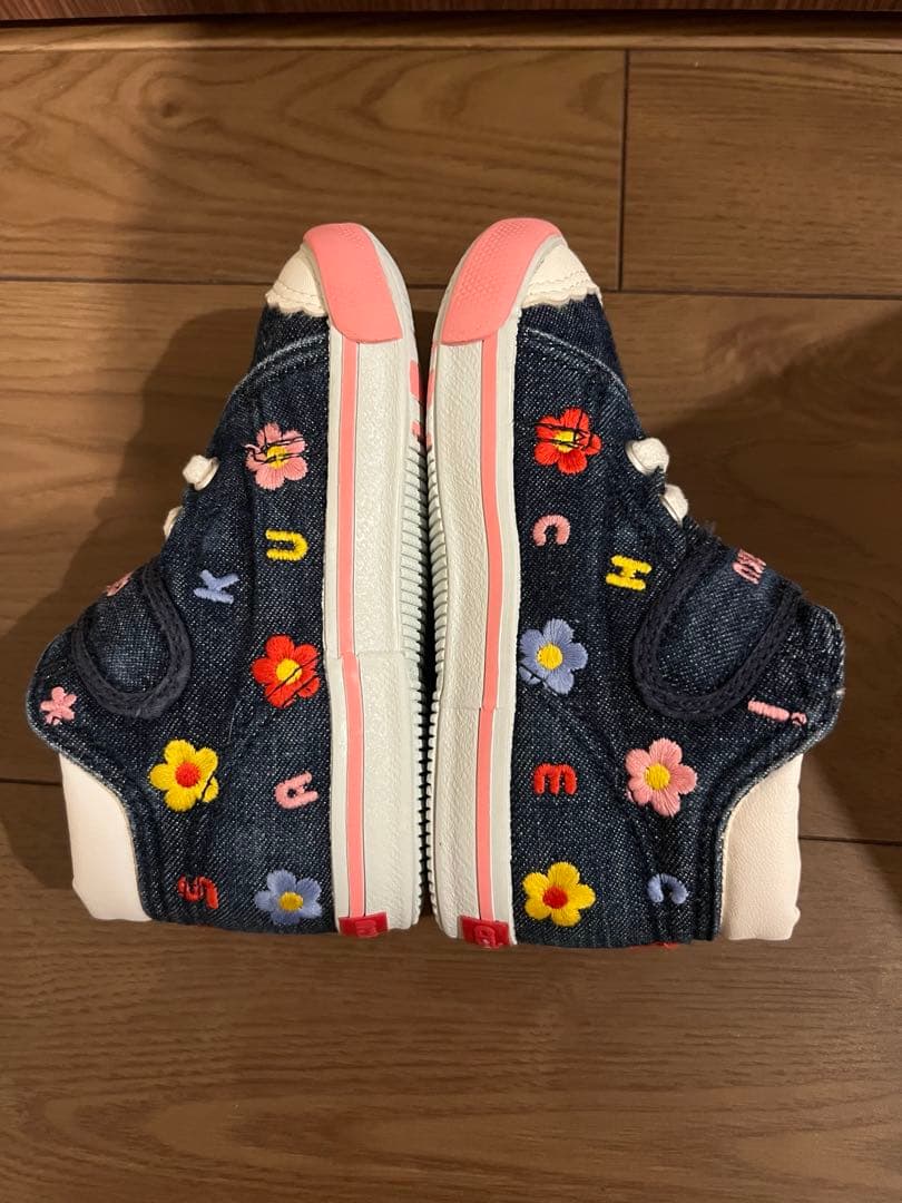 ミキハウス　チエコサク　お花柄セカンドベビーシューズ15.5cm