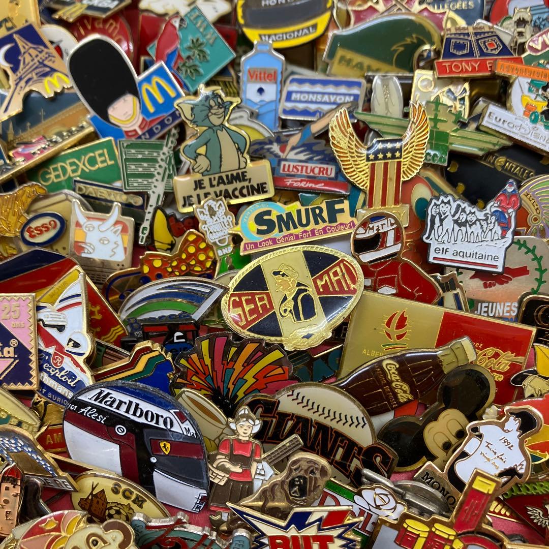 フランス雑貨★ピンバッジ大量220個セット★