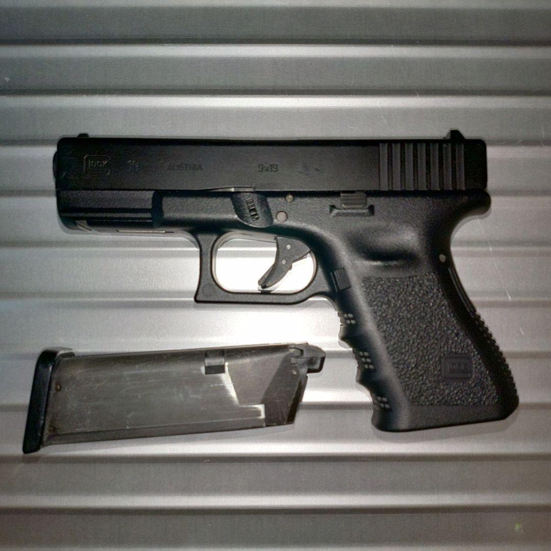東京マルイ　GLOCK 19
