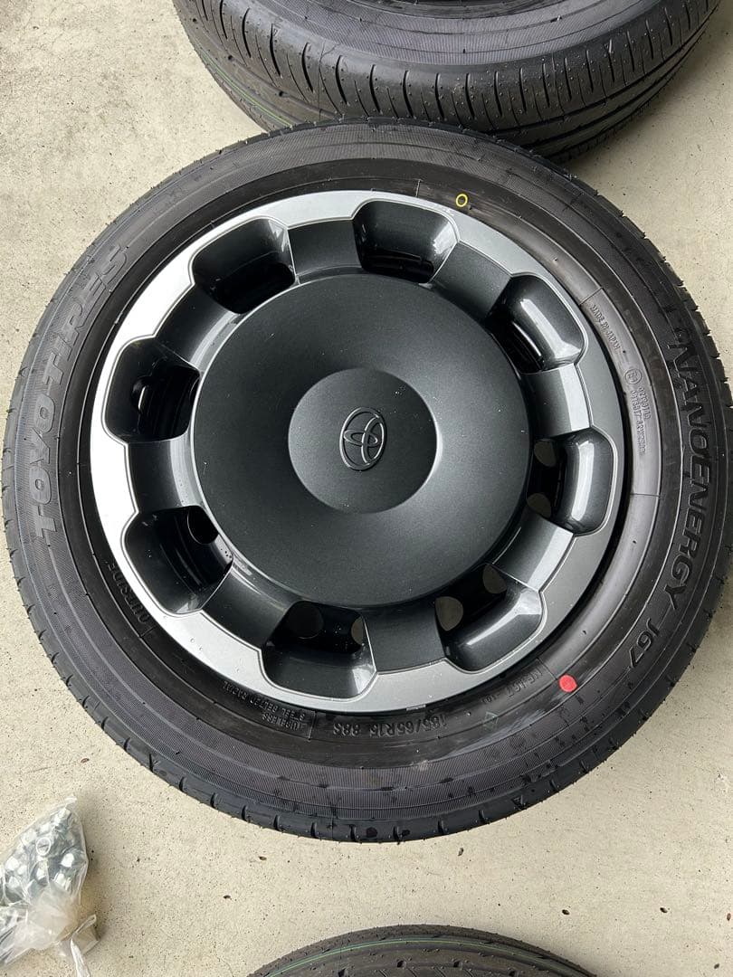 その①2本のみ　トヨタ シエンタハイブリッドZ 15インチ