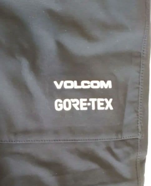 VOLCOM GORE-TEX スノーボードストレッチパンツ