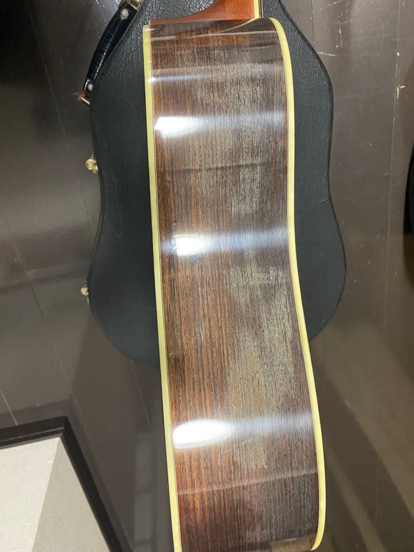 アコースティックギター　s.yairi