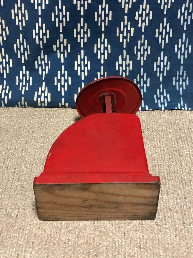 戦前から戦時中頃の郵便物用はかり　レタースケール