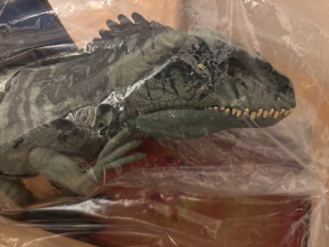 ジュラシックワールドスーパーかみつき！ほえるギガノトサウルス