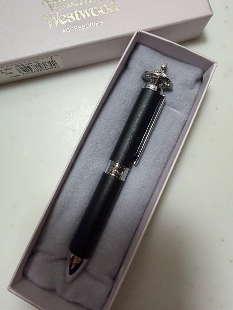 週末限定値下げ Vivienne Westwood ボールペン ブラック