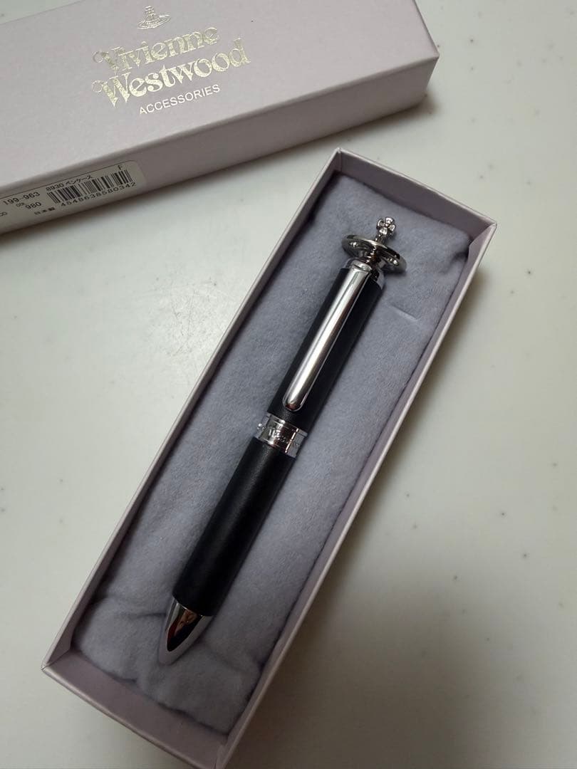 週末限定値下げ Vivienne Westwood ボールペン ブラック