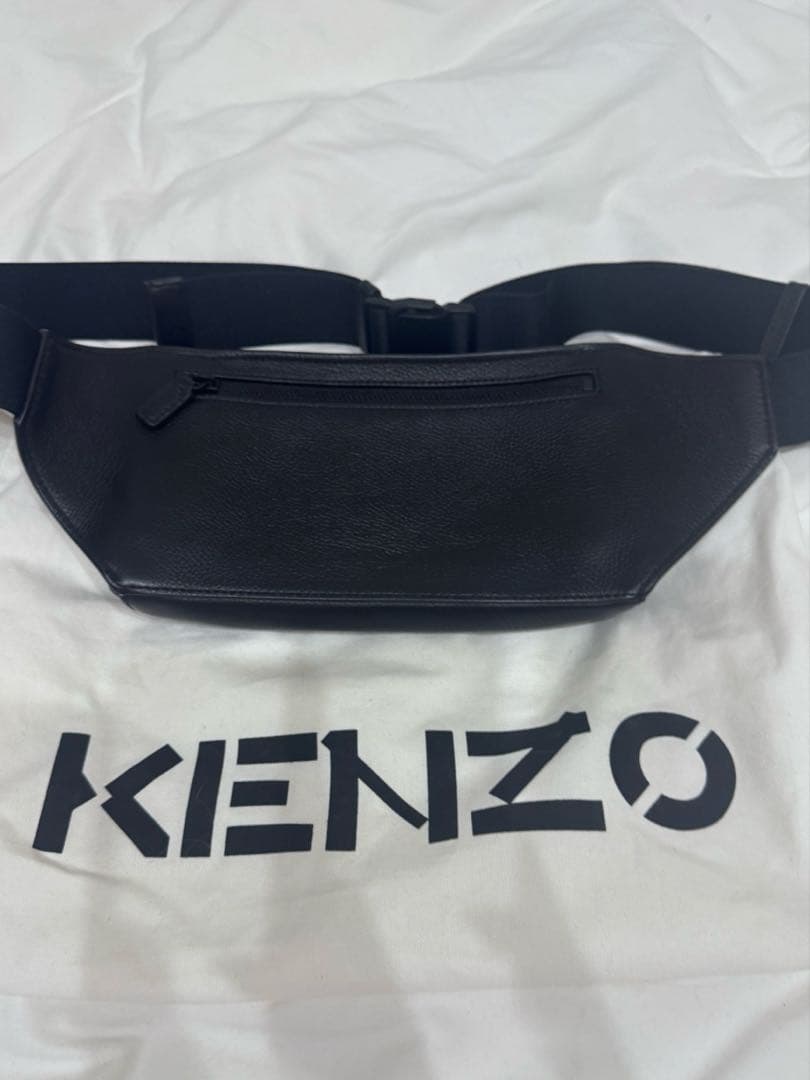 【美品】KENZO レザーバック　カバー付き