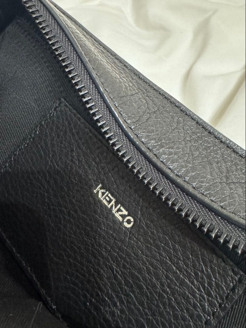 【美品】KENZO レザーバック　カバー付き