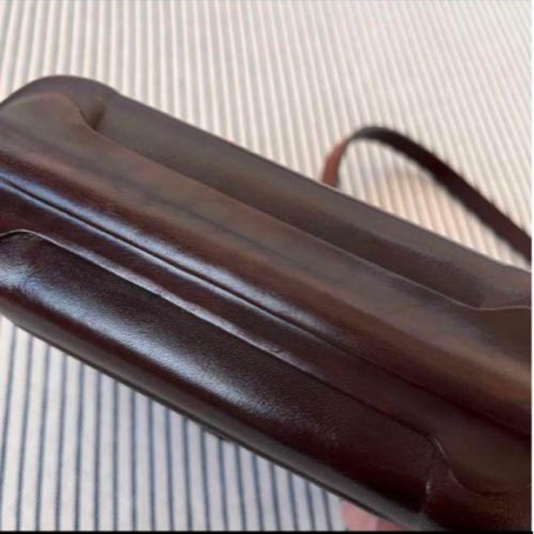 型押しのトランク型　ミニバッグ　ポシェット　本革　斜め掛け