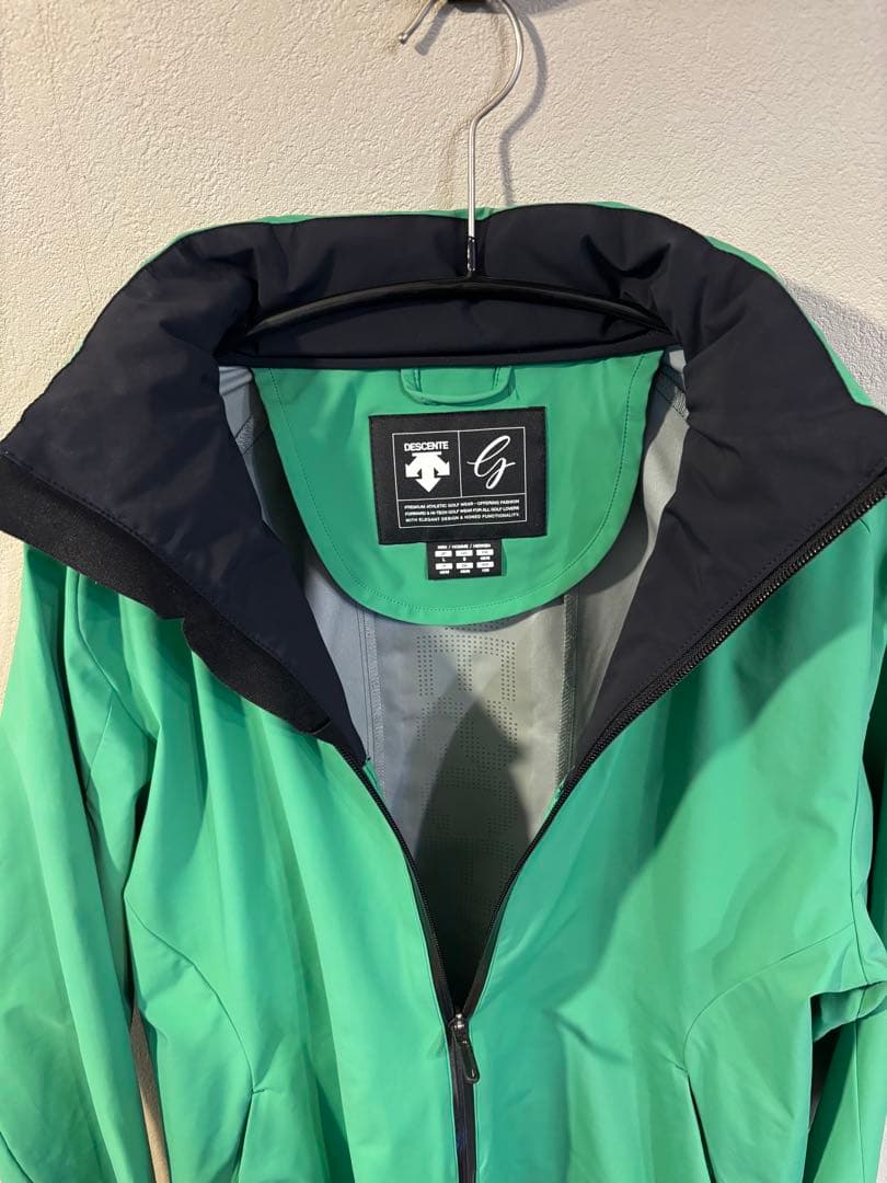 美品　DESCENTE GOLF 3レイヤー ウィンドジャケット